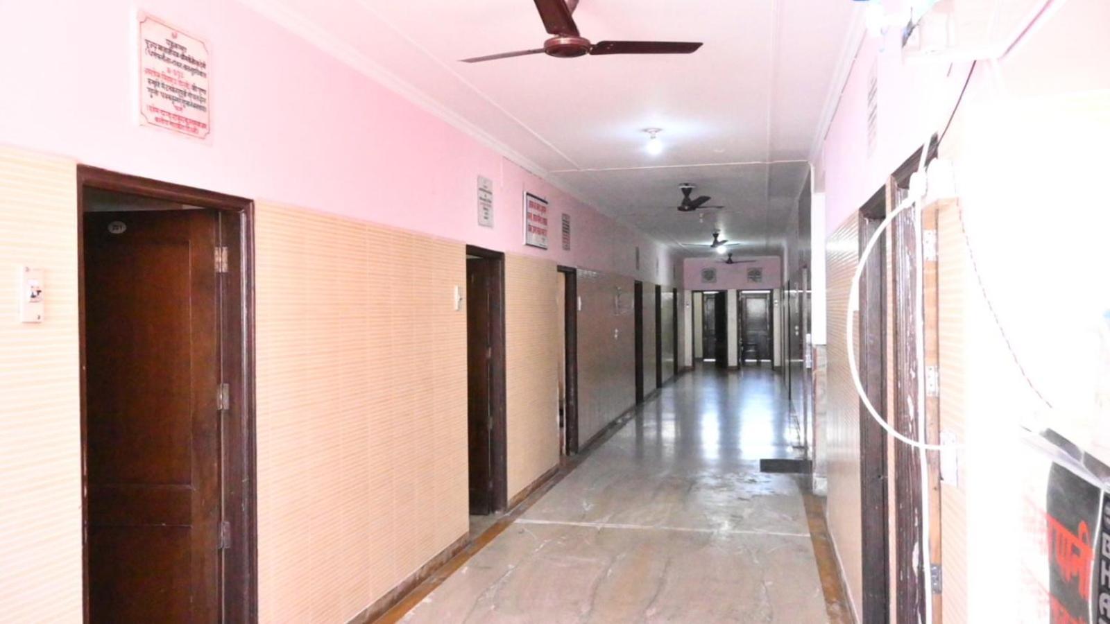 Hotel Sarva Darshan Ashram à Haridwār Extérieur photo