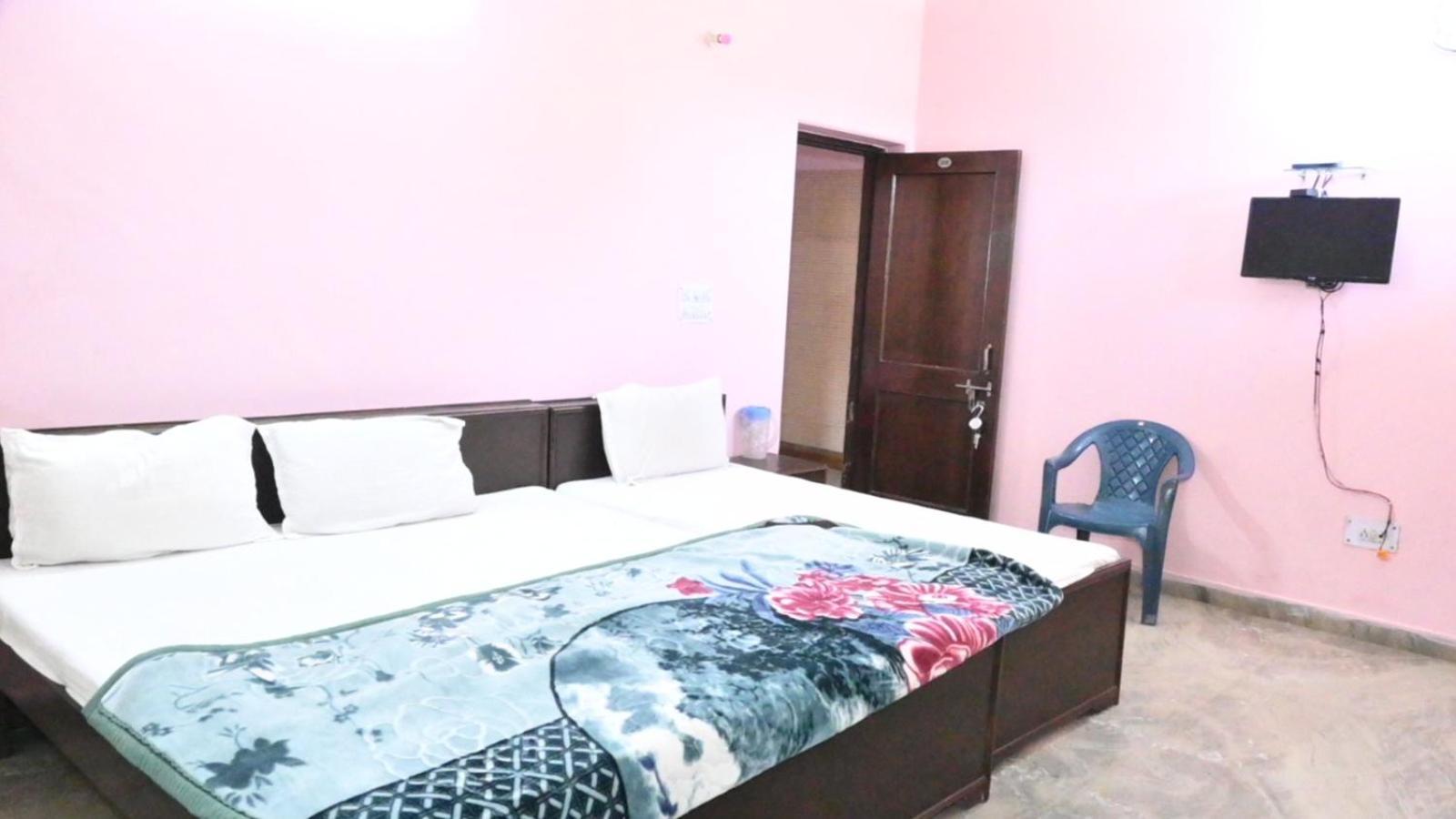 Hotel Sarva Darshan Ashram à Haridwār Extérieur photo